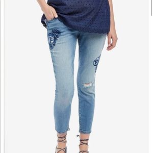Motherhood Maternity embelished skinny jeans sizeS
